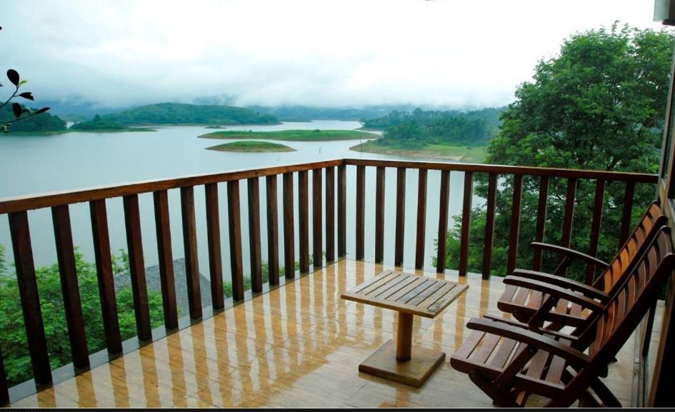 Wayanad Silver Woods Buitenkant foto